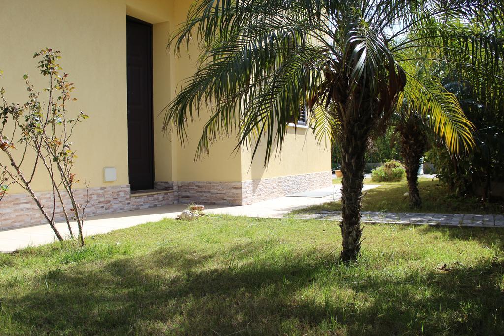 קמפופליצ'ה די רוצ'לה Casa Vacanze Roccella Beach מראה חיצוני תמונה
