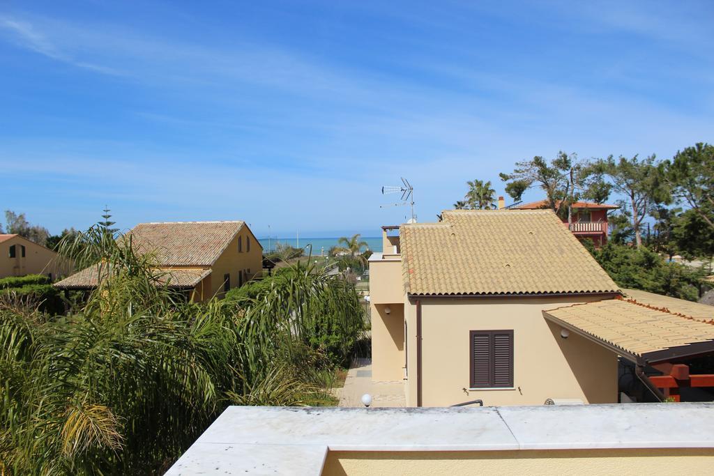 קמפופליצ'ה די רוצ'לה Casa Vacanze Roccella Beach מראה חיצוני תמונה