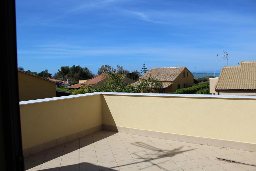 קמפופליצ'ה די רוצ'לה Casa Vacanze Roccella Beach מראה חיצוני תמונה