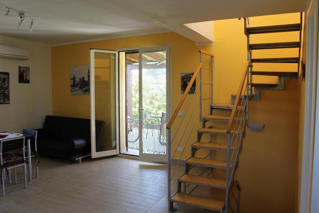 קמפופליצ'ה די רוצ'לה Casa Vacanze Roccella Beach מראה חיצוני תמונה